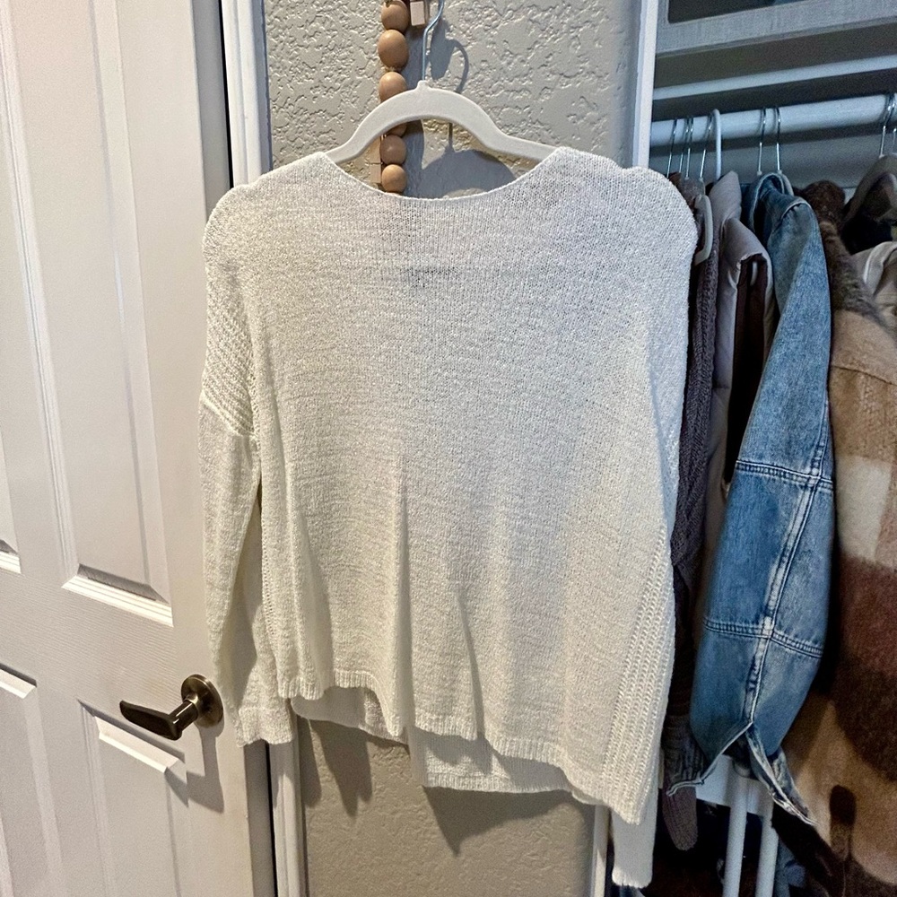 Lulus white sweater